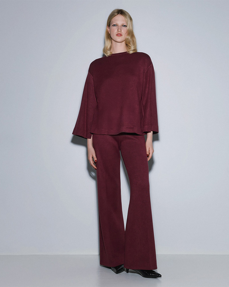 BLOUSE WITH WIDE SLEEVES