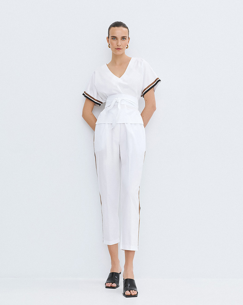 V-neck blouse with short sleeves - Access Fashion