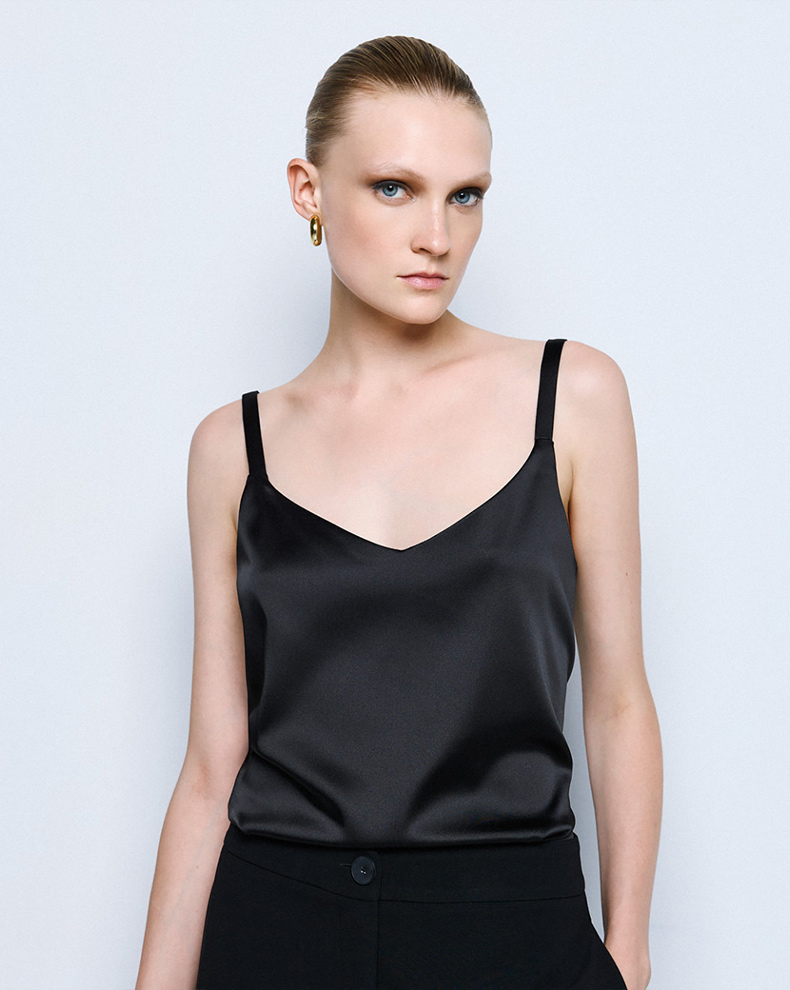 SATIN TOP WITH STRAPS