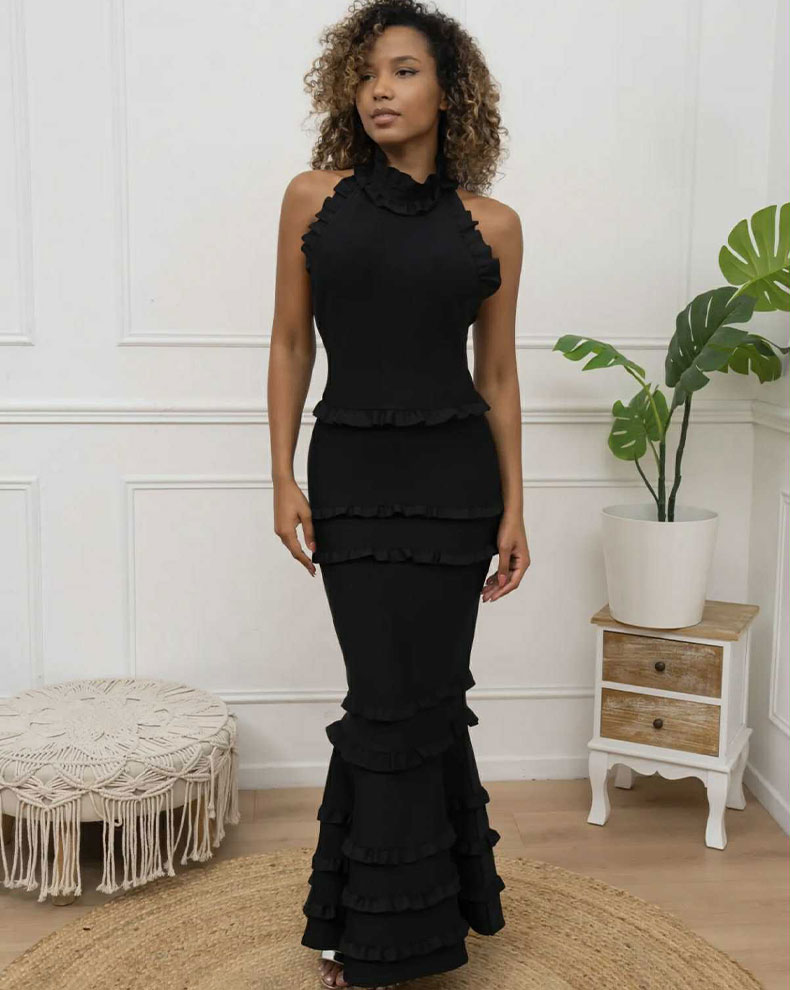 ROBE BLACK