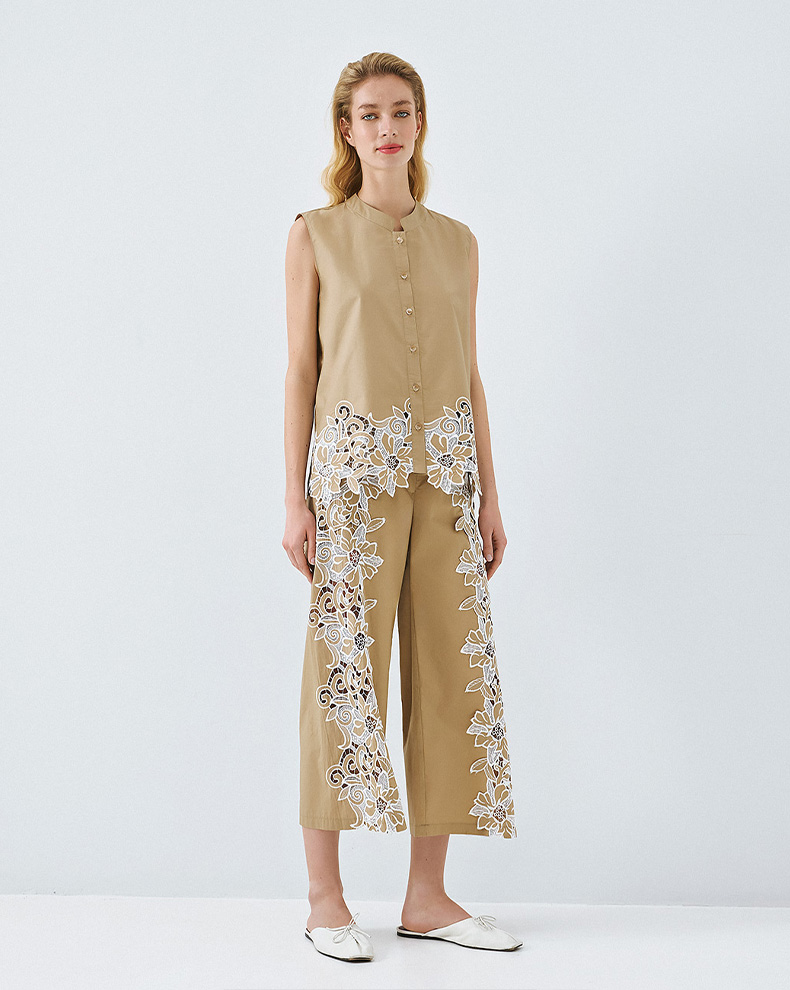 Sleeveless Shirt With Embroidery - Access Fashion