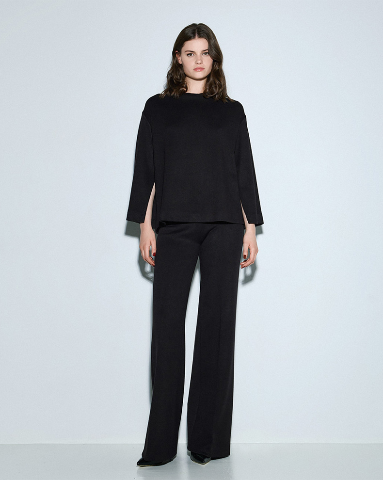 BLOUSE WITH WIDE SLEEVES