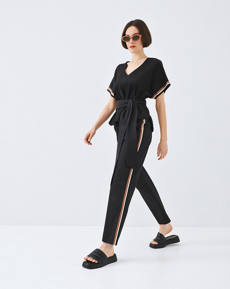 V-neck blouse with short sleeves - Access Fashion