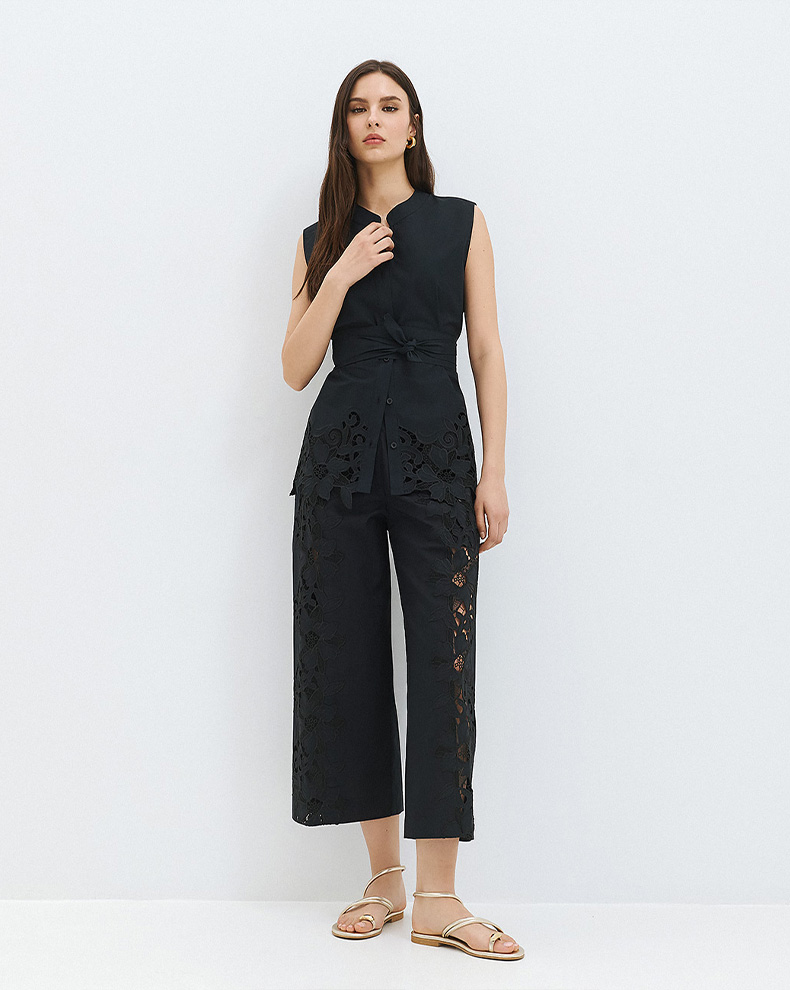 Sleeveless Shirt With Embroidery - Access Fashion