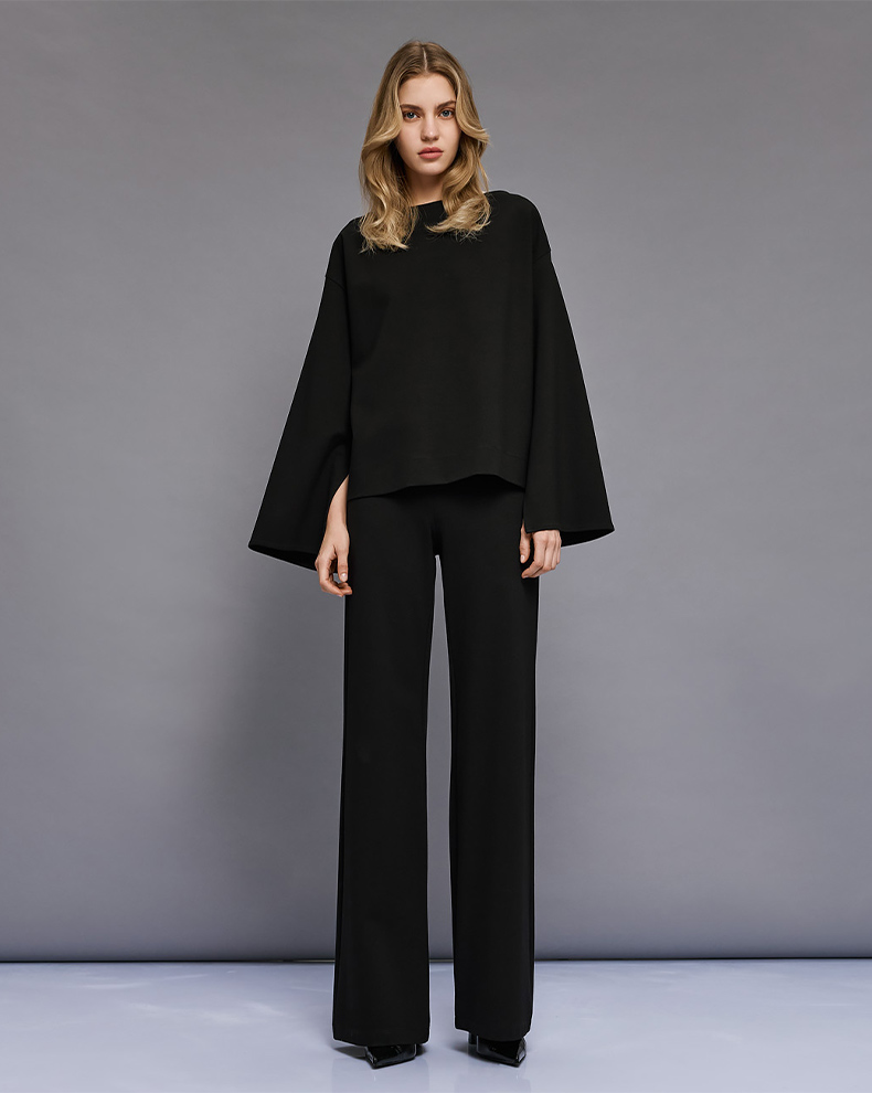 WOMANS BLOUSE