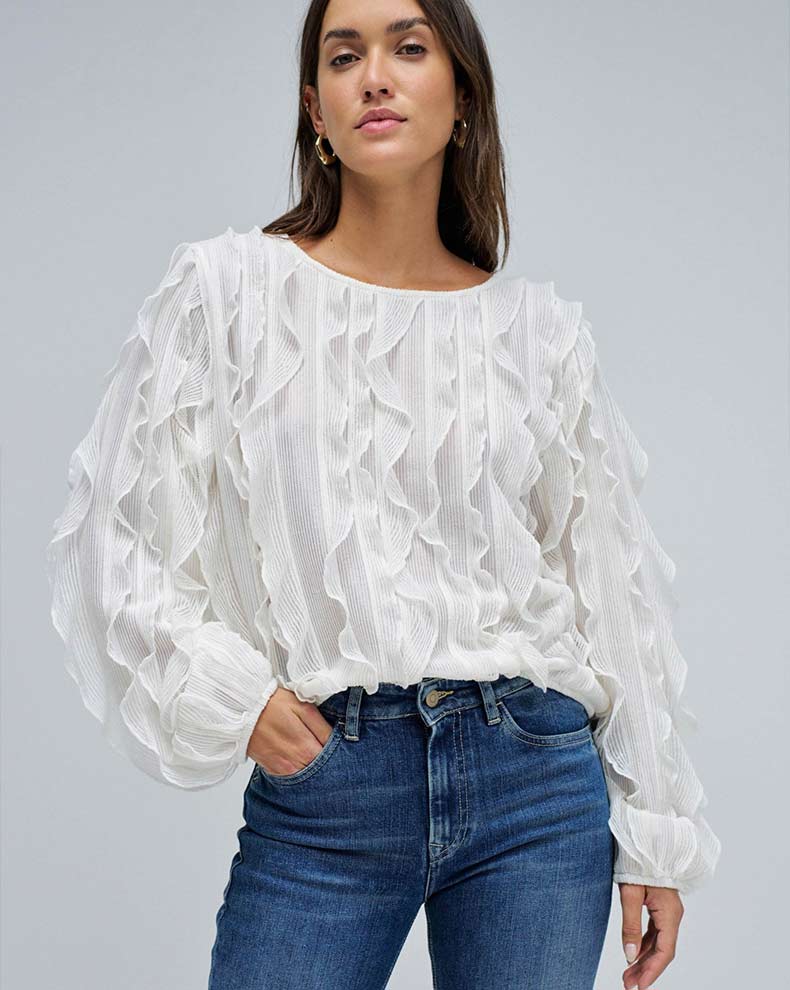 FRILL LONGSLEEVE BLOUSE