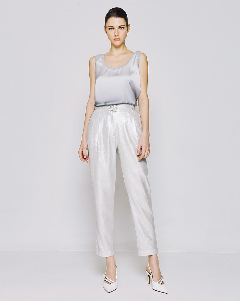 SATIN TOP WITH RIBBED DETAILS