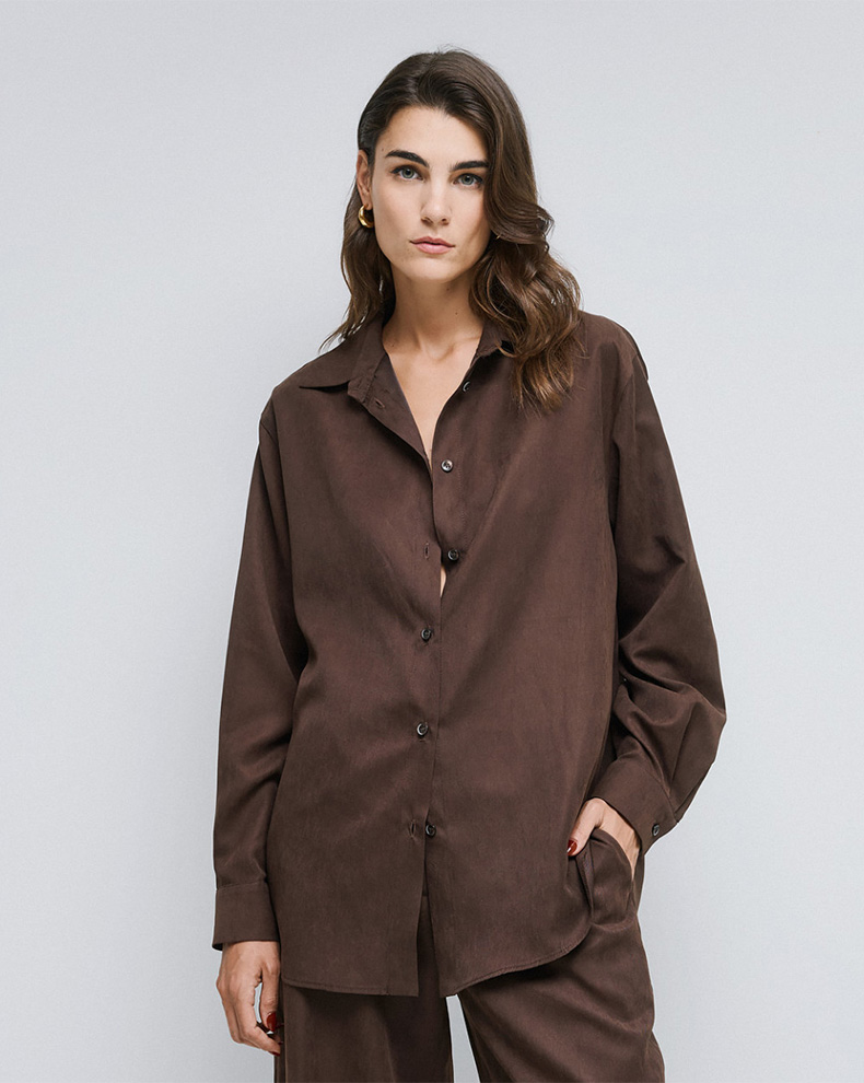 SHIRT WITH ROUNDED HEM
