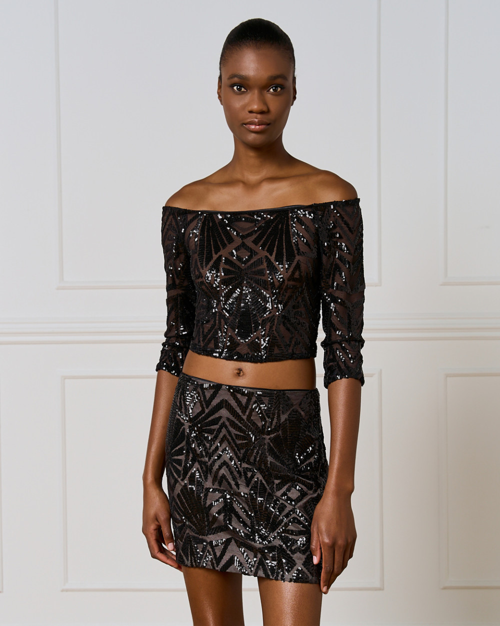 SHORT SEQUIN SKIRT