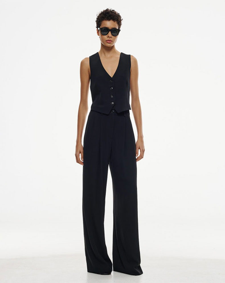 VEST WITH CROSSOVER BACK