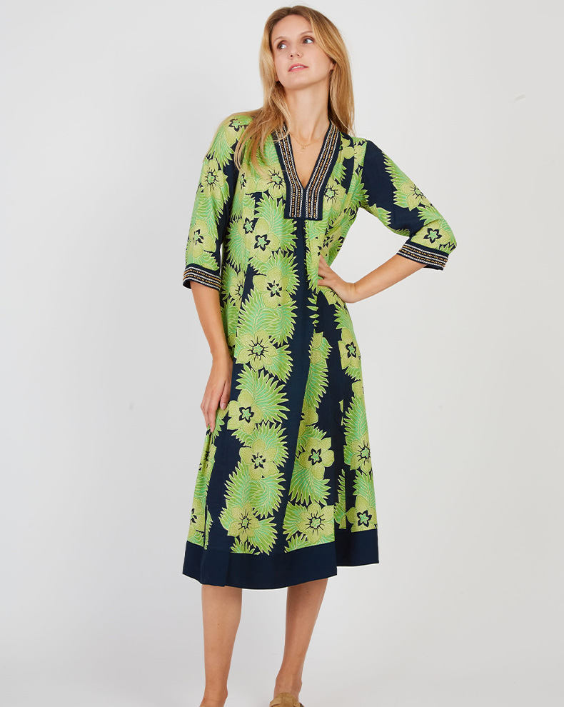 PARADE ROBE
