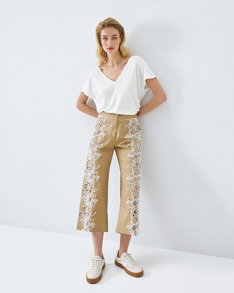 Capri Pants With Embroidery Details - Access Fashion