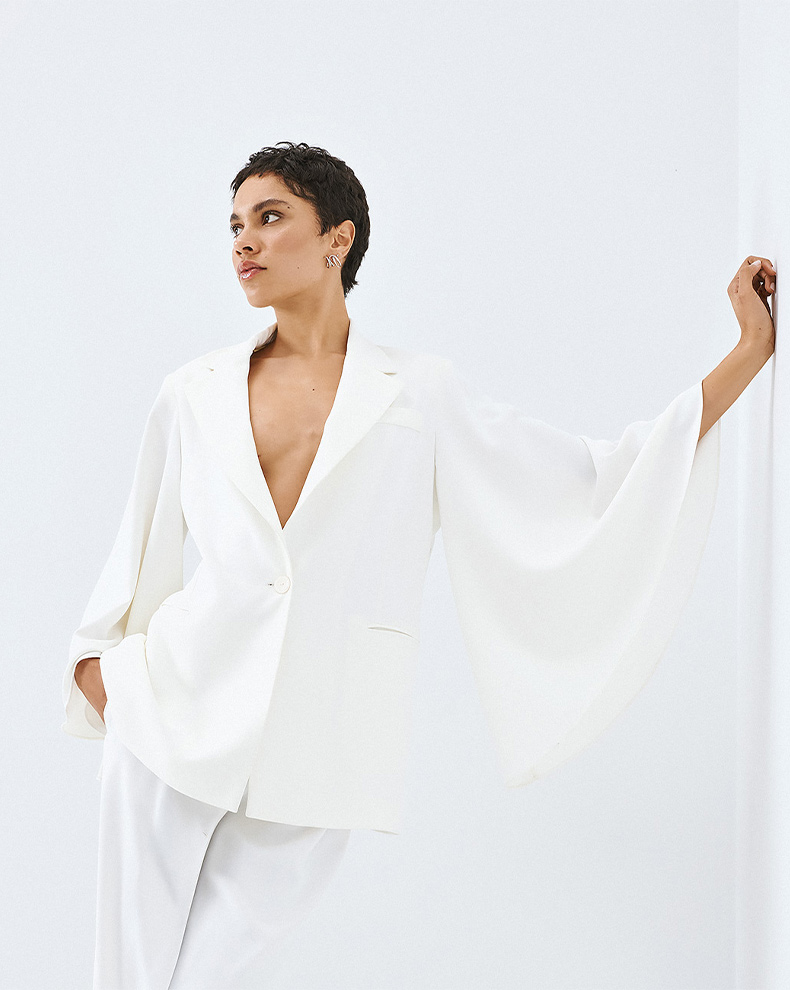 BLAZER WITH BATWING SLEEVES - Access Fashion