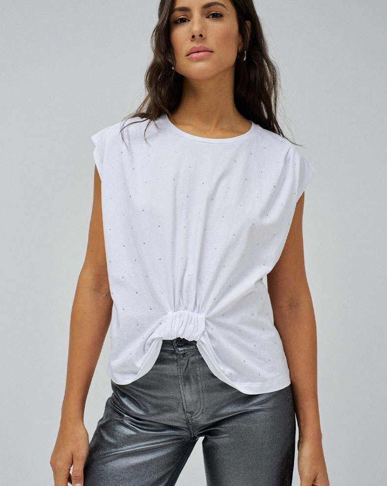 T-SHIRT WITH SHOULDER