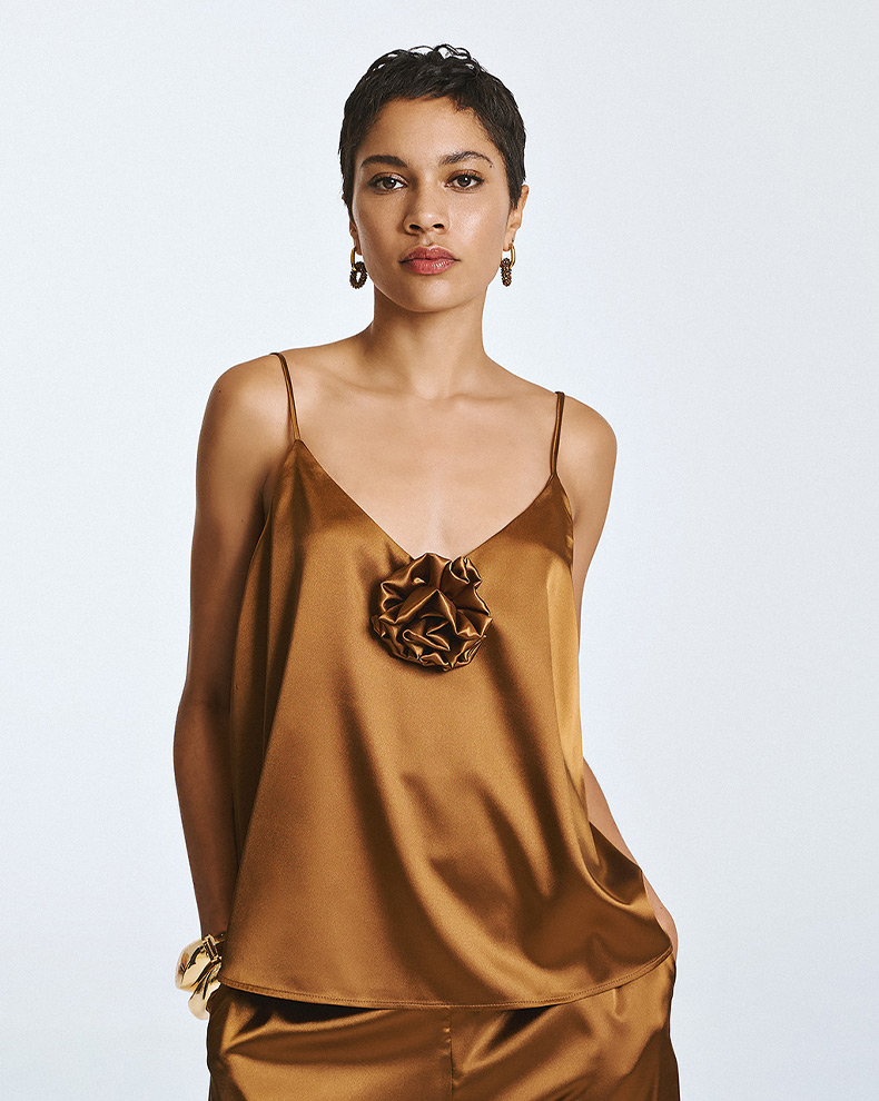 Satin top with flower brooch - Access Fashion