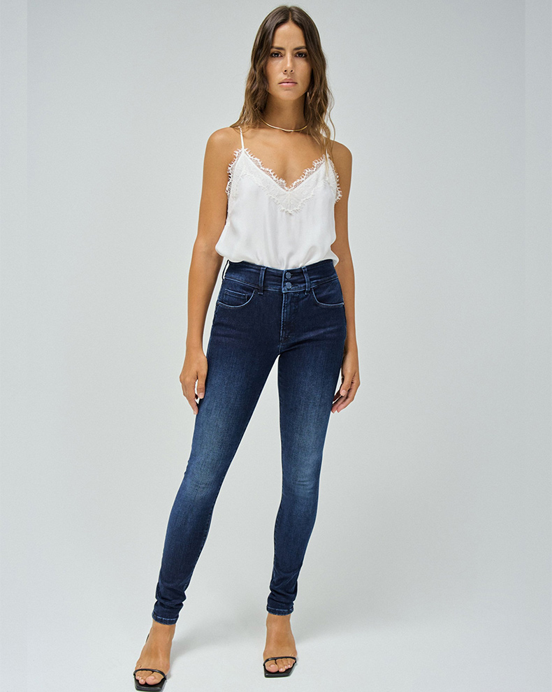 SECRET SKINNY  JEANS