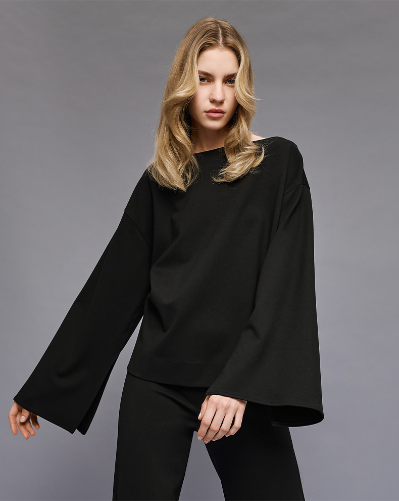 WOMANS BLOUSE